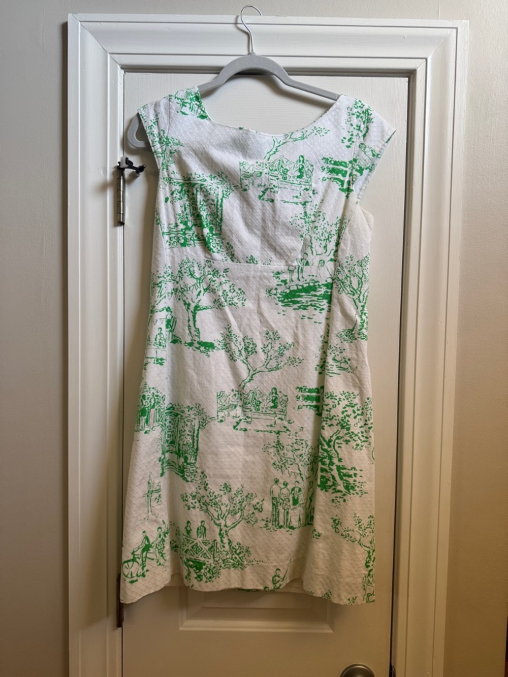 Lilly Pulitzer White & Green Toile Cap-Sleeve Summer Dress